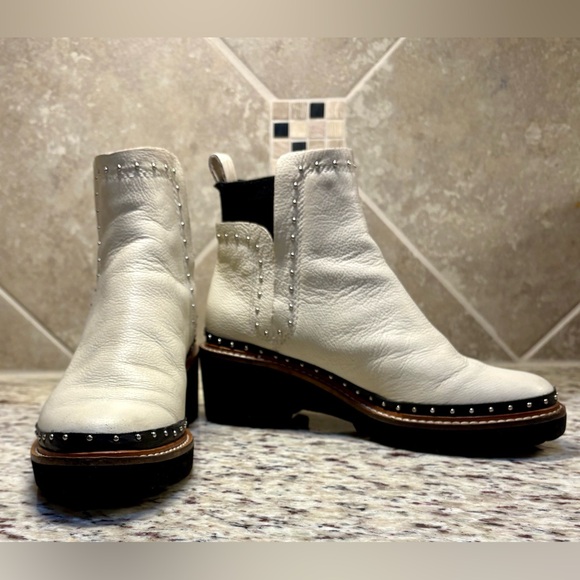 Dolce Vita Shoes - Dolce Vita Boots Womens 5.5 Huey Studded Pull On Bootie White Leather block heel